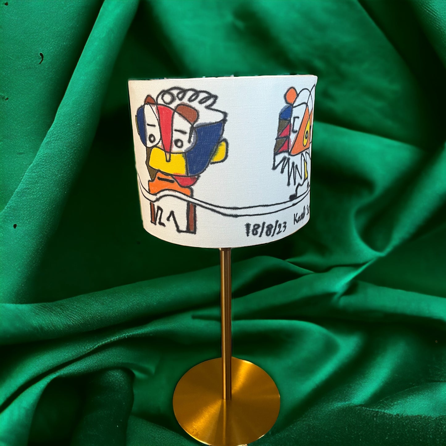 Ouroboros sur Lampe